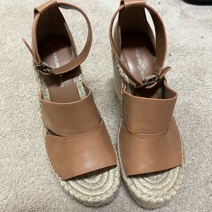 Brown/Tan Wedges